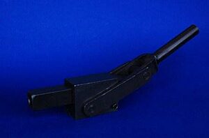 Wolverine Push Clamp Holding Capacity (lbs): 4600 Drilled/Tapped Hole: 1/2-13 Base: Flanged No Load Lock Option