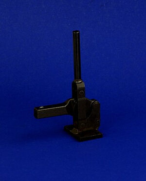 Wolverine Vertical Hold Down ClampHolding Capacity (lbs): 650 Maximum Clamping Thickness (inch): 1.5 Drilled/Tapped Hole: M6 Base: Flanged